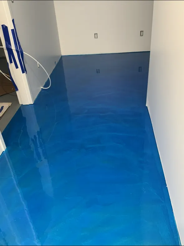 Hallway epoxy floor — Solid colour — by LB Epoxy Flooring