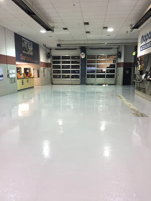 Flake Floor epoxy floor — Custom blend — by LB Epoxy Flooring