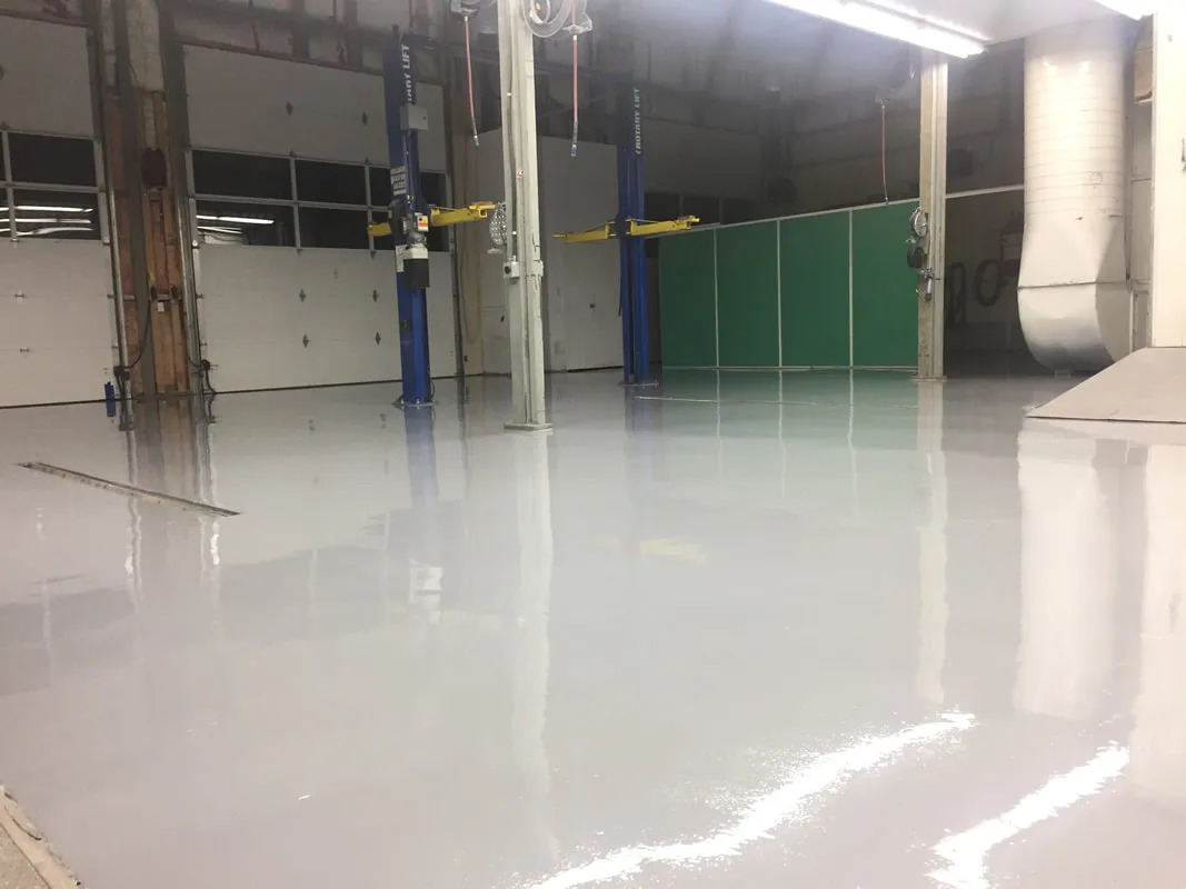 Flake Floor epoxy floor — Custom blend — by LB Epoxy Flooring